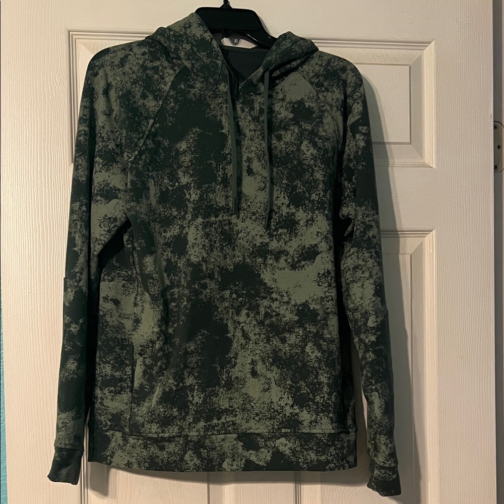 Lululemon Athletica Forest Camouflage Hoodie. No wear. Excellent condition.